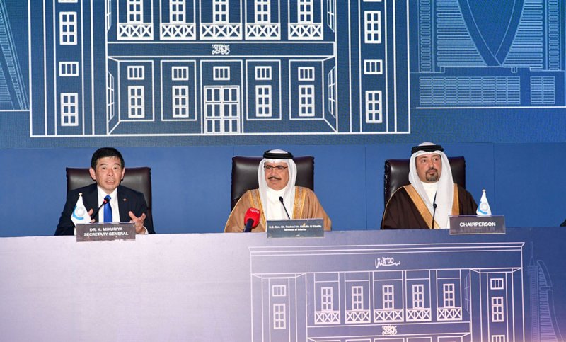 معالي وزير الداخلية: الجمارك أحد أهم خطوطنا الفاعلة في الاستراتيجية الأمنية وطبيعة البحرين الأرخبيلية أكسبتها انفتاحا على العالم