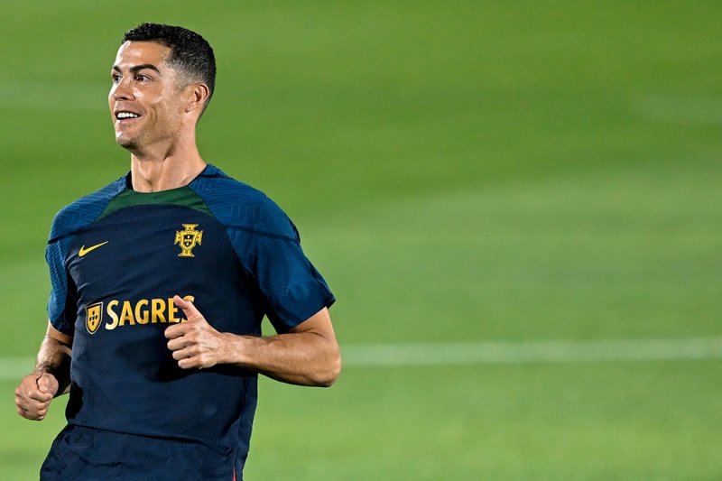"الماركا" تكشف موعد انتقال رونالدو إلى النصر السعودي