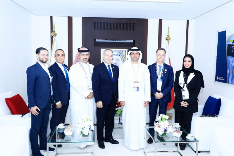 “القابضة للنفط” و“AIQ” تتعاونان لتوظيف الذكاء الاصطناعي والحلول الرقمية