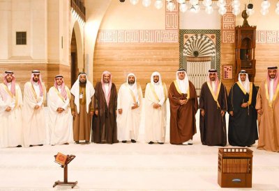 وزير الشؤون الإسلامية السعودي يزور مركز أحمد الفاتح الإسلامي