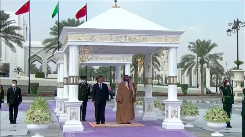 الأمير محمد بن سلمان يستقبل رئيس الصين بالديوان الملكي