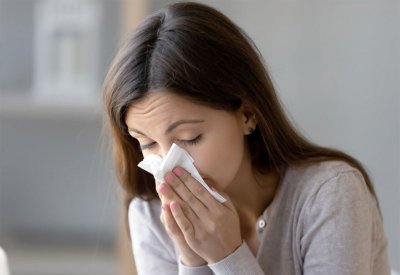 لماذا ترتفع إصابات نزلات البرد والإنفلونزا في الشتاء؟