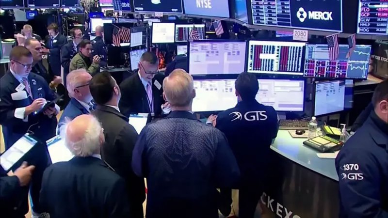 "ستاندرد آند بورز 500" ينهي سلسلة خسائر استمرت 5 جلسات