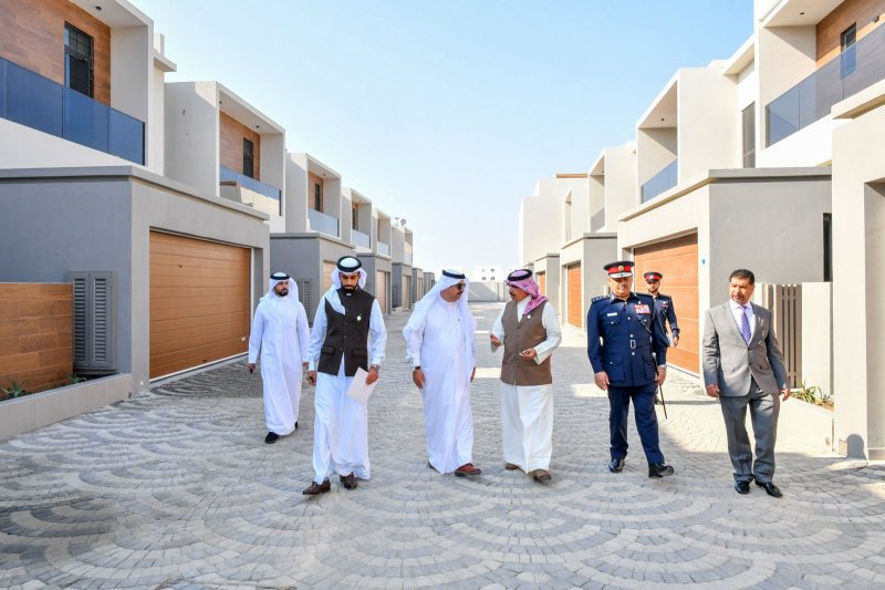 بالصور: معالي وزير الداخلية يتفقد مجمع السجون المفتوحة