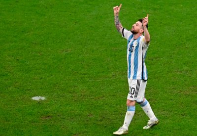 مهاجم فرنسا: أتمنى فوز ميسي بكأس العالم