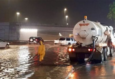 بالفيديو: سيول مكة المكرمة.. تعليق الدراسة وإغلاق طرق