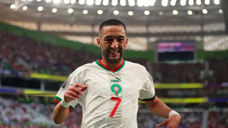 برشلونة رفض التعاقد مع زياش.. وفضّل تراوري وتوريس