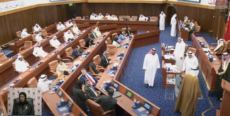 من يحسم معركة النائب الثاني قراطة ام بوخماس؟