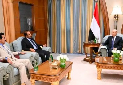 الرئاسي اليمني: يجب تعزيز الاصطفاف الواسع لإنهاء الانقلاب الحوثي