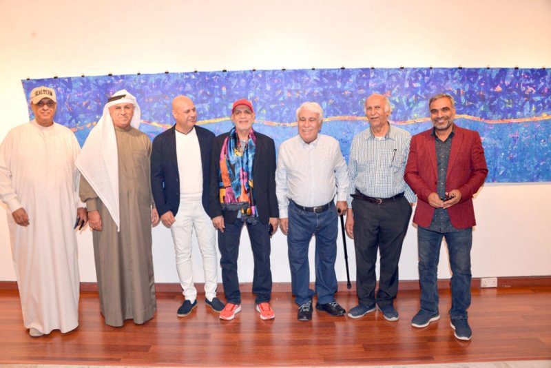 12 عملاً فنياً رسمت على القماش و8 مستوحاة من نصوص حداد وأمين