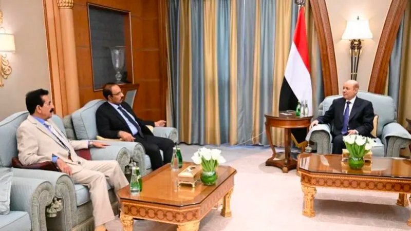 الرئاسي اليمني: يجب تعزيز الاصطفاف الواسع لإنهاء الانقلاب الحوثي