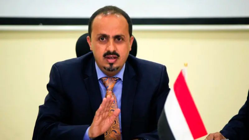 الإرياني: قصف الحوثيين مدرسة في حجة "جريمة حرب"