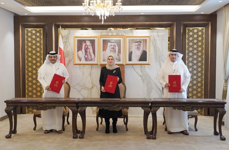 أمانتا "الشورى" والنواب" توقعان اتفاقية تعاون مع "الإعلام" لتغطية أعمال وجلسات المجلسين