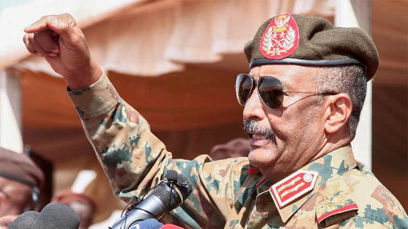 البرهان: الجيش السوداني لن يأتمر إلا لحكومة منتخبة