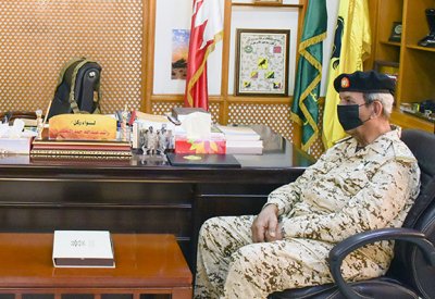 القائد العام لقوة دفاع البحرين يتفقد عدد من وحدات قوة دفاع البحرين