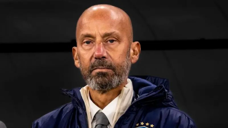 فيالي يترك المنتخب الإيطالي لخوض معركة جديدة مع "السرطان"