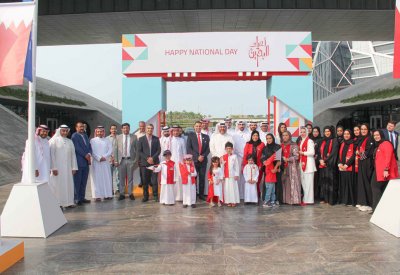 وسط أجواء وطنية “المناقصات والمزايدات” يقيم احتفالاً بالعيد الوطني
