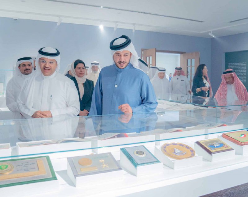 خالد بن حمد يفتتح المبنى الإداري الجديد لنادي البحرين