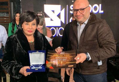 طلاب مدرسة السينما يشيدون بصناع مسلسل «الضاحك الباكي»