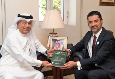 الوزير المبارك يستقبل المستشار الدكتور مال الله الحمادي