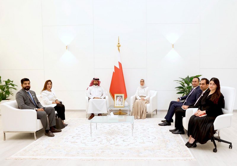 وزيرة السياحة تستقبل الرئيس التنفيذي لشركة الجنوب للسياحة