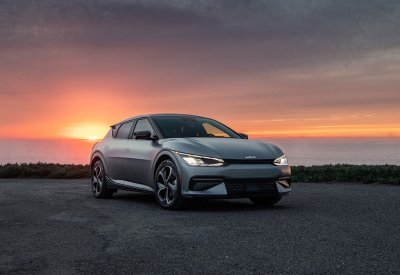 كيا EV6 2023 تحصد جائزة أعلى مستوى من الأمن والسلامة