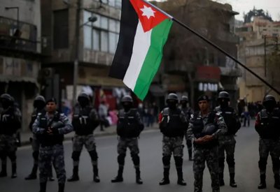 الأردن.. مقتل 3 شرطيين بعملية مداهمة المتهم بقتل الدلابيح