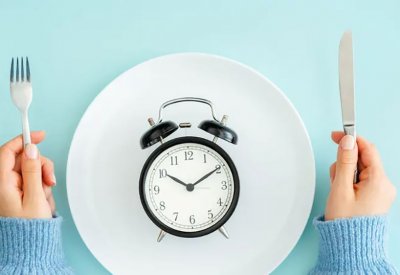 منها الصيام المتقطع والمشي للخلف.. 8 عادات تُحسن الذاكرة