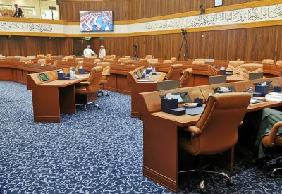 رفع الجلسة لإجراء عملية انتخاب لجان المجلس حتى الساعة 11 والنصف