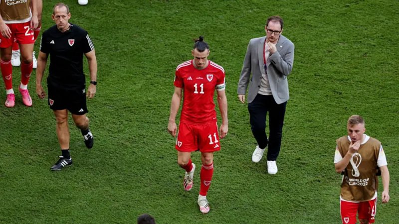 بيل و3 بولنديين في قائمة أسوأ لاعبي كأس العالم