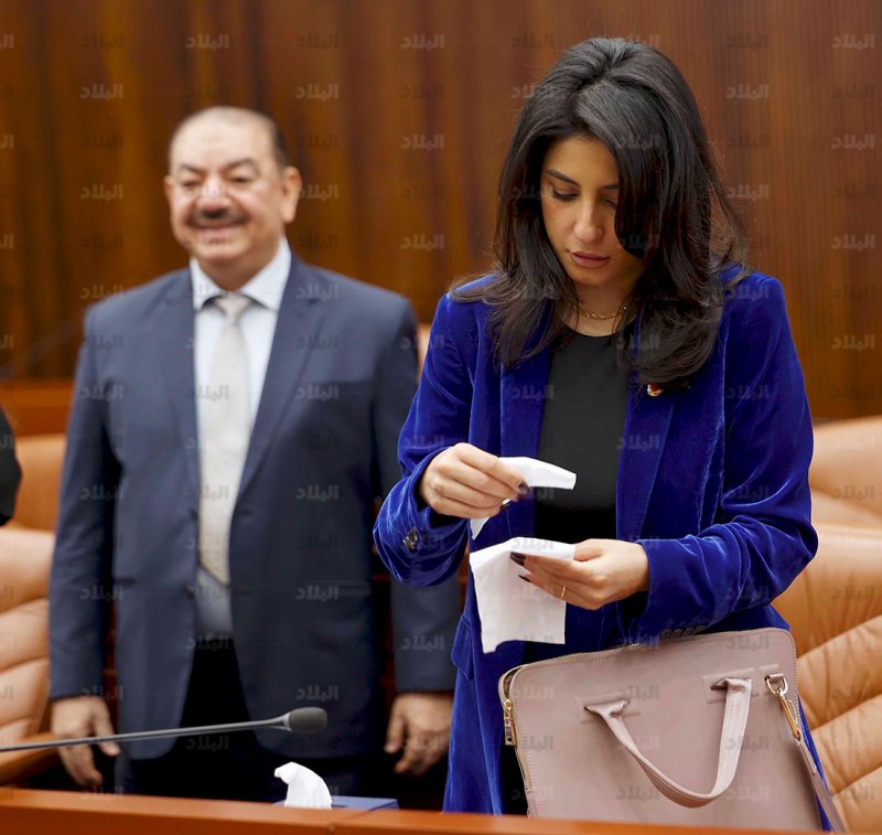 بالصور: مشاهد من جلسة النواب