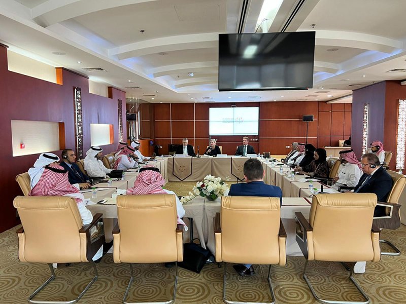"الدراسات القضائية" يعقد ورشة عمل لتبادل الخبرات من أجل ضمان تحقيق أهداف منظومة العدالة الإصلاحية للأطفال