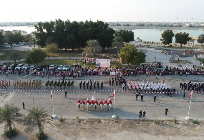 بالصور: وزارة الداخلية تنظم استعراضا جماهيريا بالمحافظة الشمالية بمناسبة الإحتفال بالأعياد الوطنية