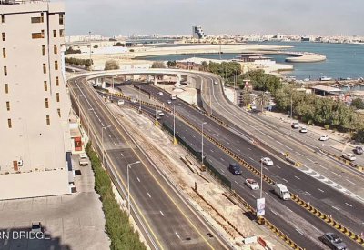 بالصور: افتتاح أول جسر للدوران العكسي في البحرين ضمن أعمال مشروع تطوير شارع الفاتح