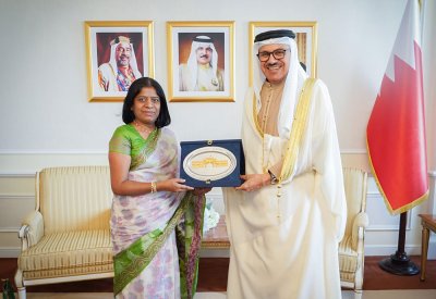 وزير الخارجية يستقبل سفير سريلانكا