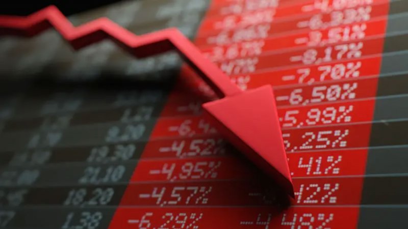 هل أصبح الركود الاقتصادي في 2023 حتمياً؟.. اقتصاديون يجيبون
