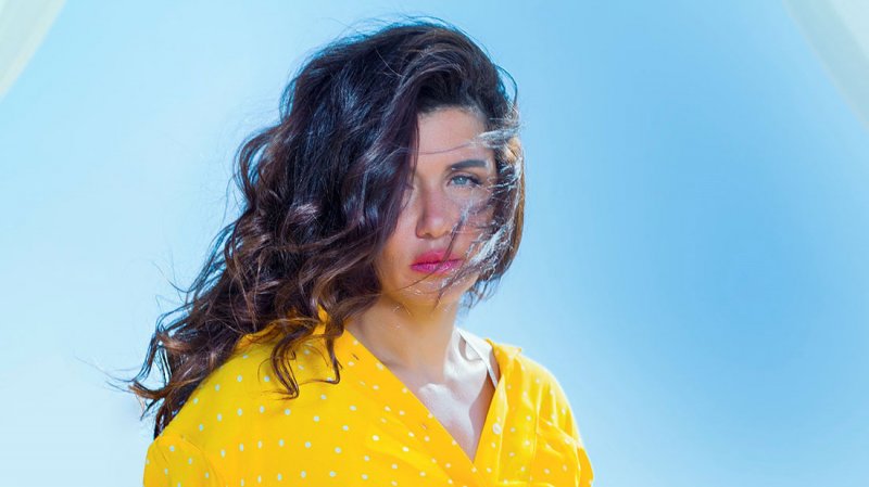 غادة عادل إلى خشبة المسرح