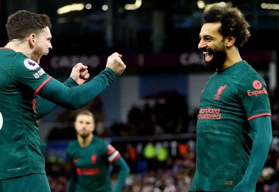 صلاح يتألق بعد "توقف المونديال" ويقود ليفربول للانتصار