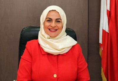 الوكيل المساعد لتطوير السياسات في "التربية" تشارك في مجموعة التركيز لدراسة نظام المسارات بالسعودية