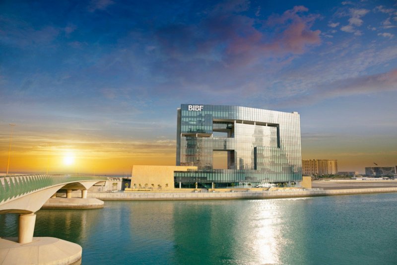 “BIBF” يناقش فرص تطوير الكوادر التأمينية والتخصصات المطلوبة بالقطاع