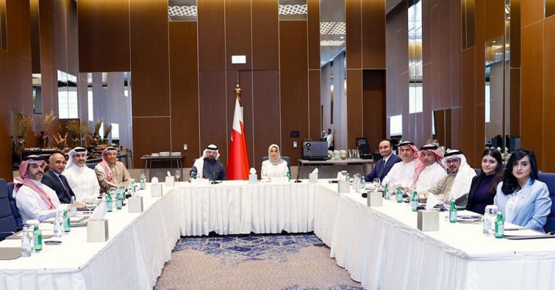 وزيرة السياحة تترأس اجتماع مجلس إدارة هيئة البحرين للسياحة والمعارض