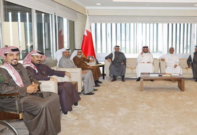 وزير العدل يستعرض مع مجلس بلدي المحرق مشاريع دور العبادة