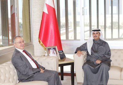 وزير العدل يستقبل السفير الجزائري لدى مملكة البحرين
