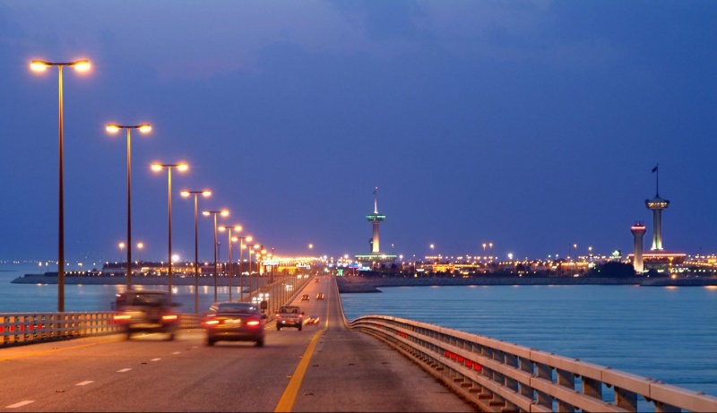 نظام جديد لدخول السعوديين عبر جسر الملك فهد