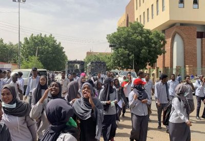 السودان.. رفع رسوم الجامعات الحكومية 900% يثير غضبا كبيرا