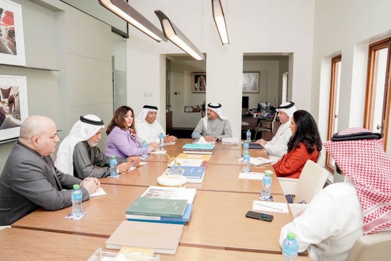 رئيس أسرة الأدباء والكتّاب يبحث سبل التعاون المشترك مع رئيس هيئة البحرين للثقافة والآثار