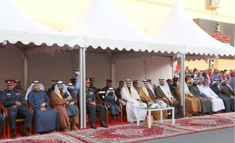 “الداخلية” تنظم استعراضا جماهيريا بـ “الجنوبية”