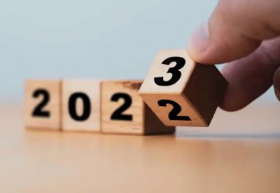الإيكونوميست: 2022 بداية عصر جيوسياسي جديد وهذه توقعات العام المقبل