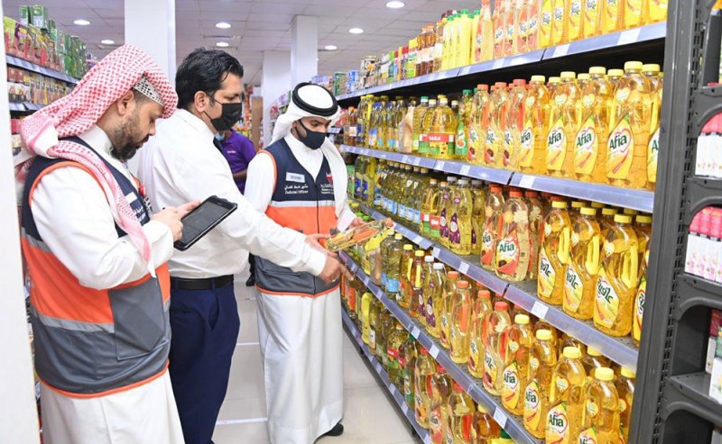 الأحمد: التجارة تراقب الأسعار في الوقت الضائع