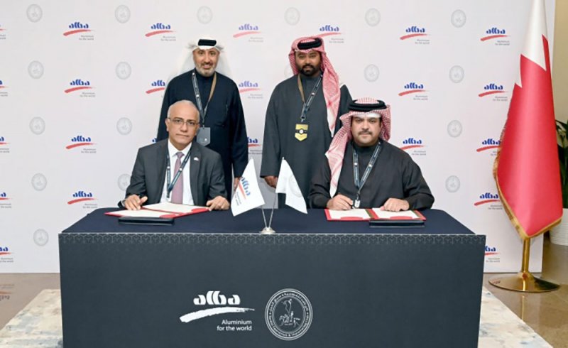 سمو الشيخ عيسى بن سلمان: مواصلة العمل لفتح آفاقٍ أرحب من التعاون مع القطاع الخاص لدعم مختلف المشاريع التطويرية لقطاع سباق الخيل